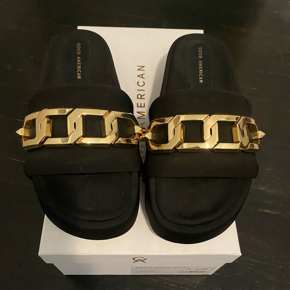 Good America Chain Platform Slides NIB 7.5